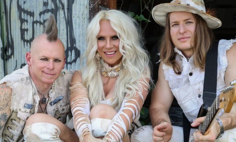 Buy The Record, Not The Bod: The Goldy lockS Band Proves It’s Only Talent That Matters Buy The Record, Not The Bod: The Goldy lockS Band Proves It’s Only Talent That Matters